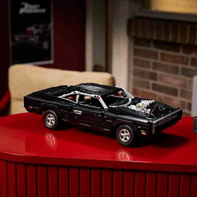 LEGO Technic Fast and Furious Dodge Charger R/T Araba 42231