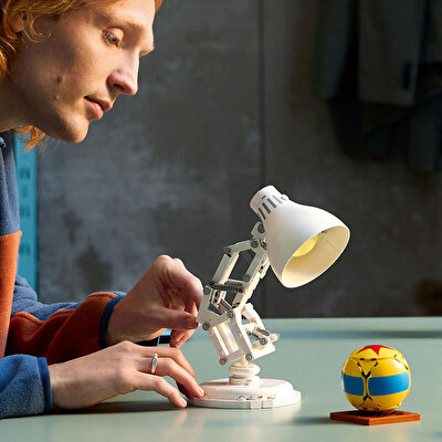 LEGO Ideas Disney Pixar Luxo Jr. 21357