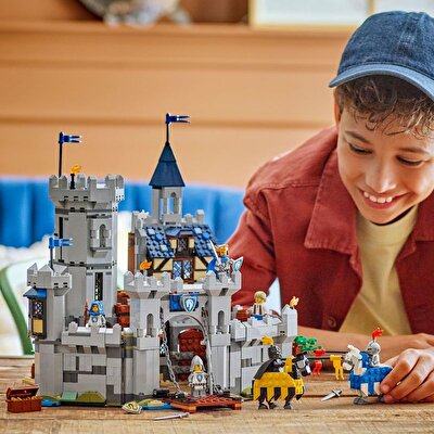 LEGO Creator 3 in 1 Orta Çağ Atlı Şövalye Kalesi 31168