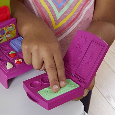 Play Doh Dev Dondurma Arabam F1039