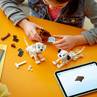 LEGO Disney Lucky ve Penny 101 Dalmaçyalı Köpek Yavruları 43271