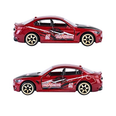 Majorette Anniversary Edition Premium Araçlar Alfa Romeo Giluia Quadrifoglio