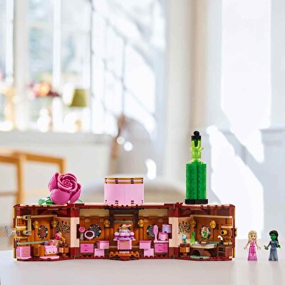LEGO Wicked Glinda ve Elphaba’nın Yurdu 7568