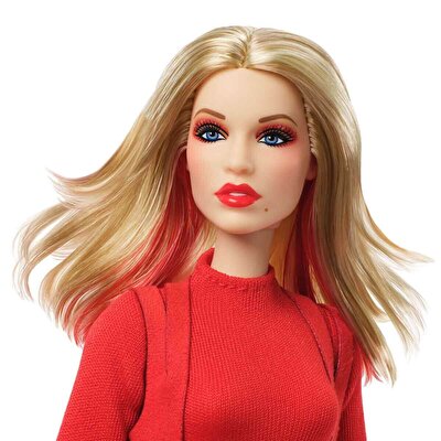 Barbie Signature Müzik Serisi Kylie Minogue Bebeği JBJ38