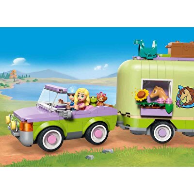 LEGO Friends At ve Tay Römorku 42695