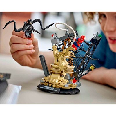 LEGO Marvel Efsanevi Savaş: Örümcek Adam, Kum Adam’a Karşı 76334