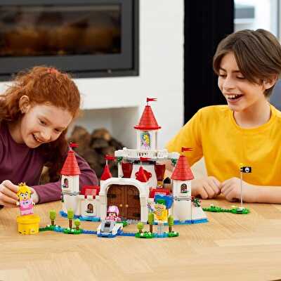 LEGO Super Mario Peach’s Castle Ek Macera Seti 71408