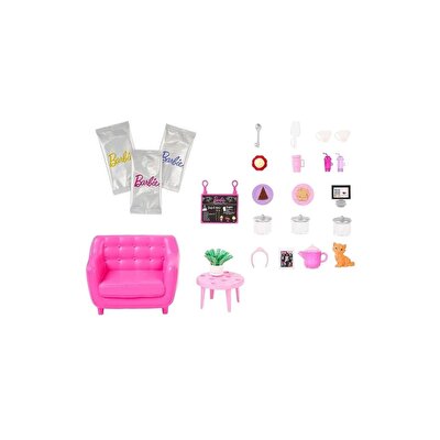 Barbie’nin Çay Saati Oyun Seti HKT94
