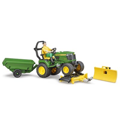 Bruder John Deere Çim Biçme Traktörü ve Bahçıvan