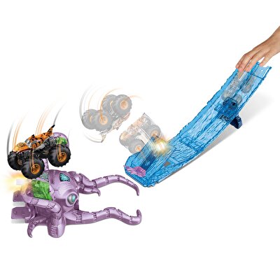 Hot Wheels Monster Trucks Aksiyona Başlangıç Oyun Seti Octo-Slam GYL11