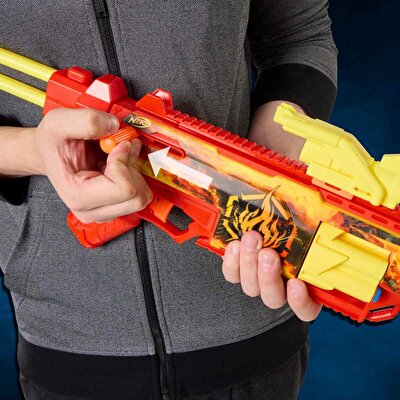 Nerf Loadout FlareFusion Blaster ve 18 N1 Dart