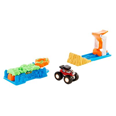 Hot Wheels Monster Trucks Fırlat ve Çarpış Oyun Seti GVK08