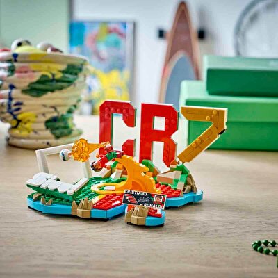 LEGO Editions Cristiano Ronaldo Unutulmaz Futbol Anları 43012