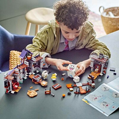 LEGO Super Mario King Boo’nun Perili Köşkü 71436