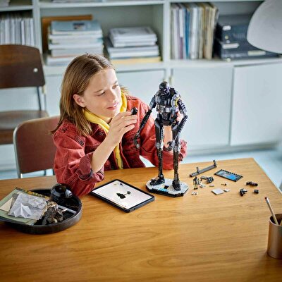 LEGO Star Wars K-2SO Güvenlik Droidi 75434