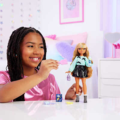 Barbie Dream Besties Zia Bebek ve Aksesuarları JGG36