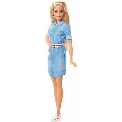 Barbie Seyahatte Bebeği GHR58