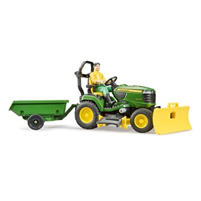 Bruder John Deere Çim Biçme Traktörü ve Bahçıvan