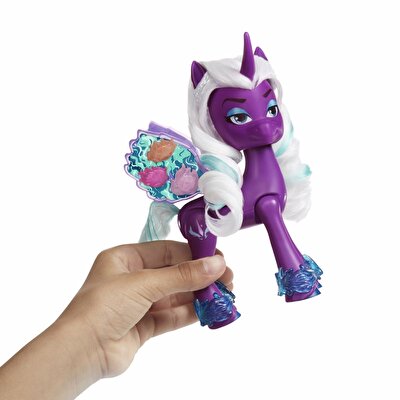 My Little Pony Kanat Sürprizi Opaline Arcana F6447