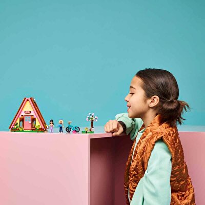 LEGO Friends Doğa Kampı Kulübesi 42682
