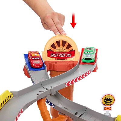 Disney Pixar Cars Radiator Springs Yarış ve Kurtarma Pisti Oyun Seti JFL57