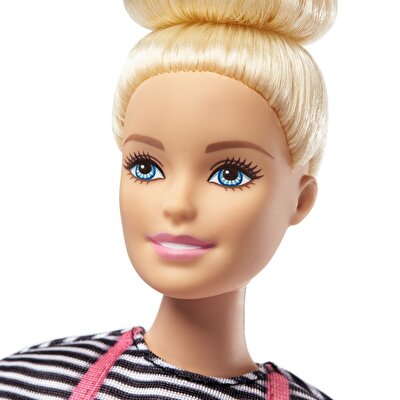 Barbie'nin Kahve Dükkanı Oyun Seti GMW03