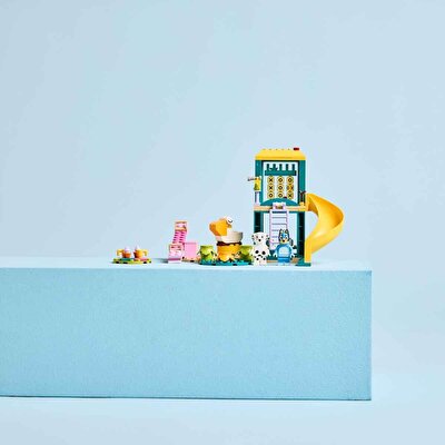 LEGO Bluey Bluey ve Chloe ile Oyun Parkı Eğlencesi 11201
