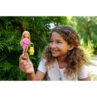 Barbie Chelsea'nin Kamp Macerası Oyun Seti HDF77