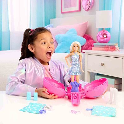Barbie Team Barbie Roll & Reveal Pop Yıldızı Bebek ve Aksesuarları JMK19