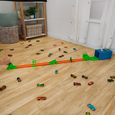 Hot Wheels Track Builder Heyecanlı Atlayış Akrobasi Seti HKX47