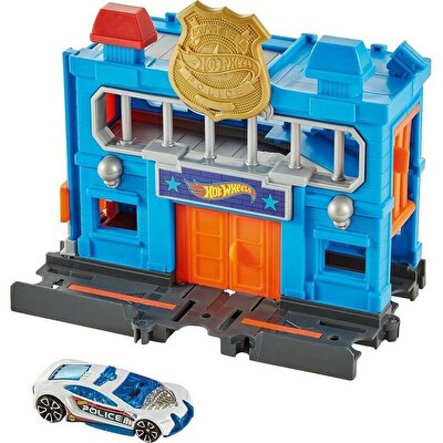 Hot Wheels Şehir Otoparkı Oyun Seti Polis Merkezi FRH33