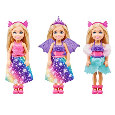 Barbie Dreamtopia Chelsea ve Kostümleri Oyun Seti GTF40