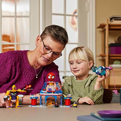 LEGO Spidey Takımı Ağ Örücü Karargahı 10794