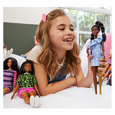 Barbie Büyüleyici Parti Bebekleri Yıldızlı Elbiseli GHW60