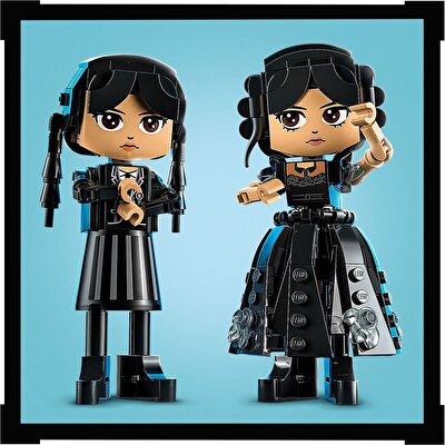 LEGO Wednesday Addams Figürü 76780