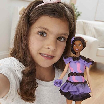 Play Doh Barbie Fashionista Ruffles Oyun Hamuru Seti G1359