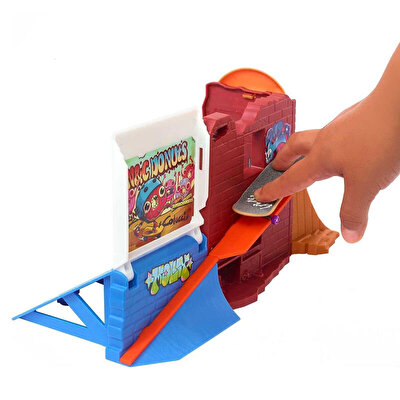 Hot Wheels Skate Parmak Kaykay Macerasına Başlangıç Seti Donut Skatepark