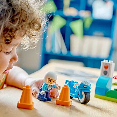 LEGO DUPLO Kasabası Mavi Polis Motosikleti 10471