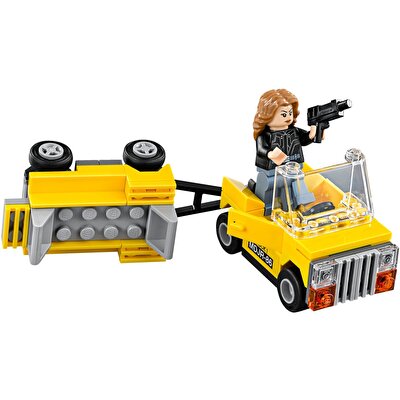 LEGO® Super Hero Captain America Airport Battle