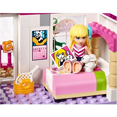 LEGO® Friends Stephanie’nin Evi