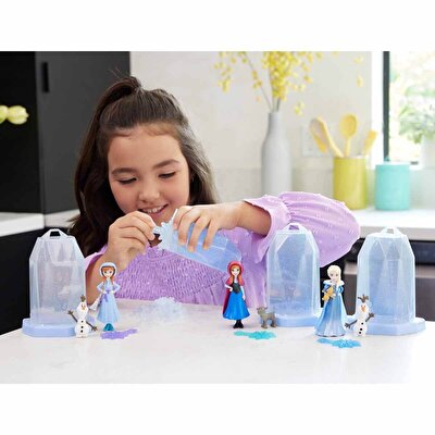 Disney Karlar Ükesi Snow Reveal Renk Değiştiren Prenses Bebekler HRN77