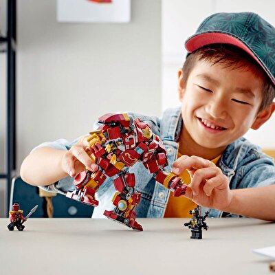 LEGO Marvel Hulkbuster: Wakanda Savaşı 76247