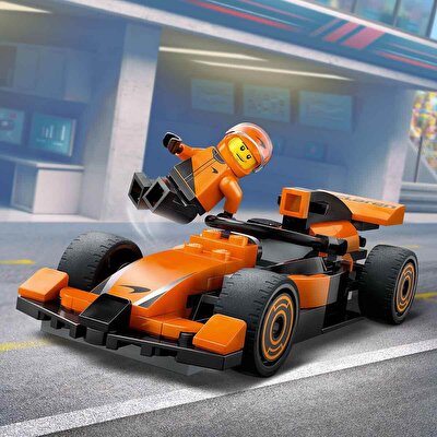 LEGO City McLaren Yarış Arabalı F1 Sürücüsü 60442