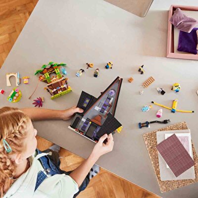 LEGO Despicable Me 4 Minyonlar ve Gru'nun Aile Köşkü 75583