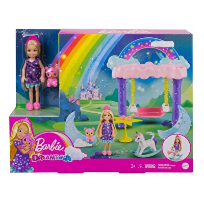 Barbie Dreamtopia Chelsea ve Eğlenceli Dünyası Oyun Seti Pijama Partisi GTF50
