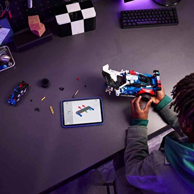 LEGO Technic BMW M4 GT3 EVO Yarış Arabası 42226