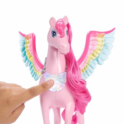 Barbie Sesli ve Işıklı Magic Pegasus ve Aksesuarları HLC40