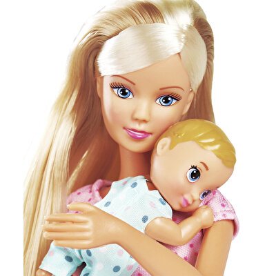 Steffi Love Bebek Bakıcısı