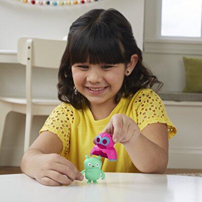 Uglydolls Sürpriz Kostümlü Bebek Pancake Champ Jeero E4545
