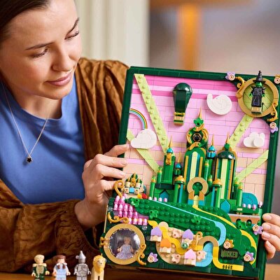 LEGO Wicked Emerald City Duvar Tablosu 75685